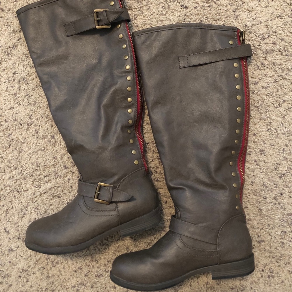 Knee high tall riding boots